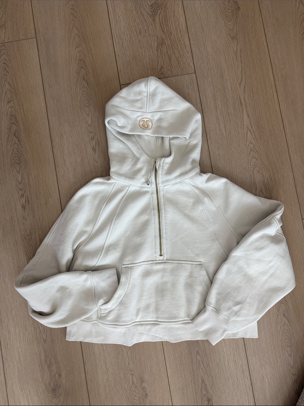 Lululemon Women’s Cream Half-Zip Scuba Hoodie Sweatshirt